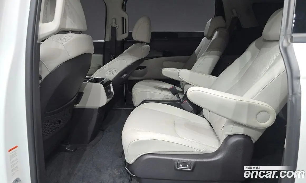 Kia Carnival 2022 2.2 автомат (гидро), фото 17