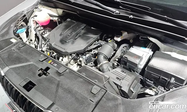 Kia Carnival 2022 2.2 автомат (гидро), миниатюра 5