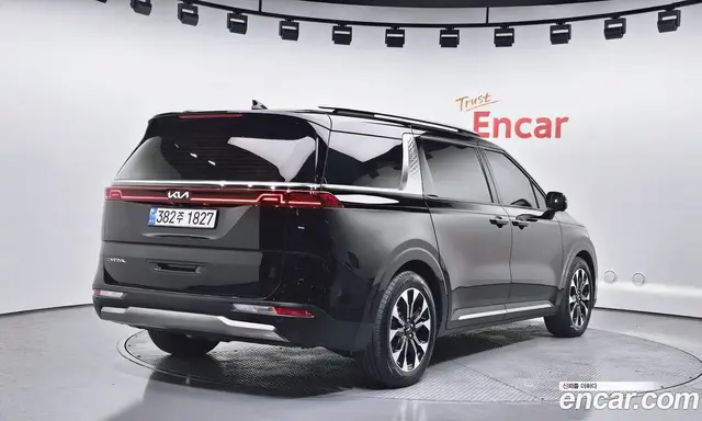 Kia Carnival 2023 2.2 автомат (гидро), миниатюра 2