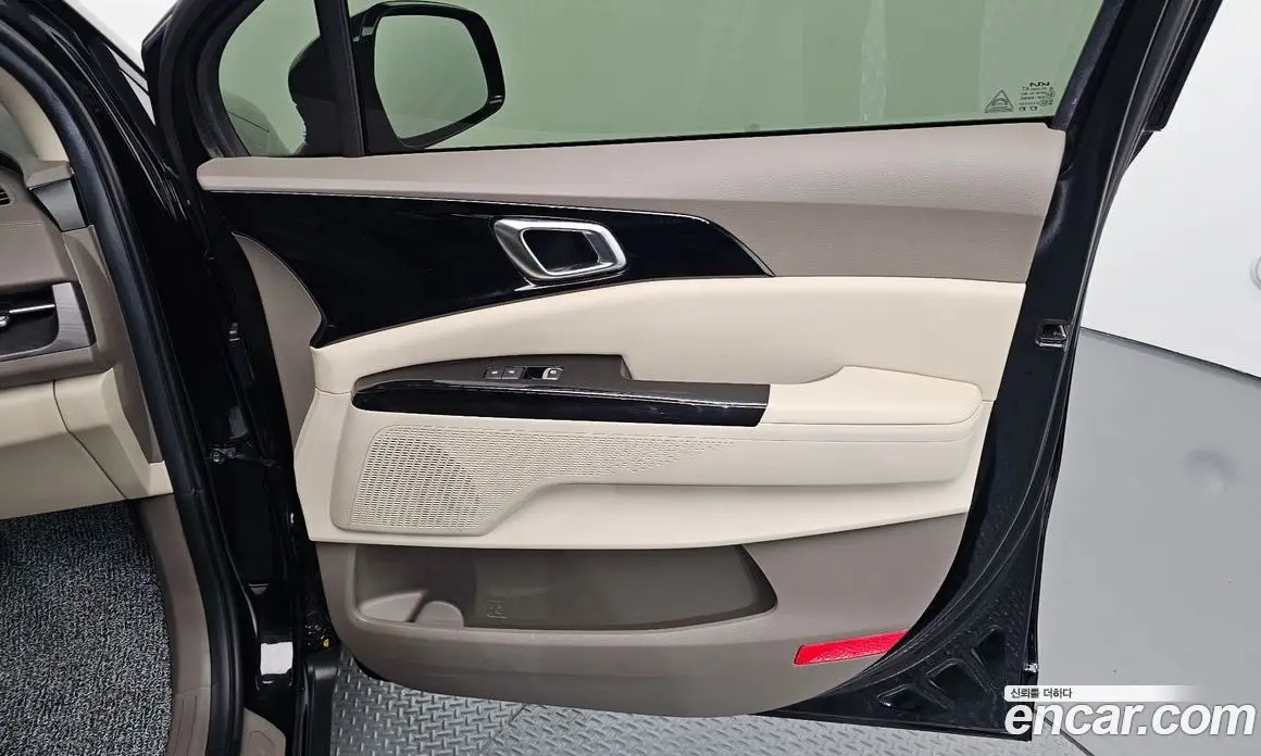 Kia Carnival 2023 2.2 автомат (гидро), фото 15