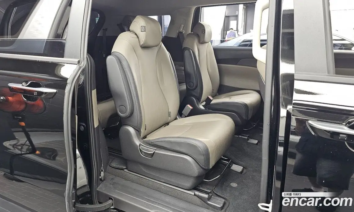 Kia Carnival 2024 2.2 автомат (гидро), фото 17 Kia Carnival 2024 2.2 автомат (гидро), фото 17