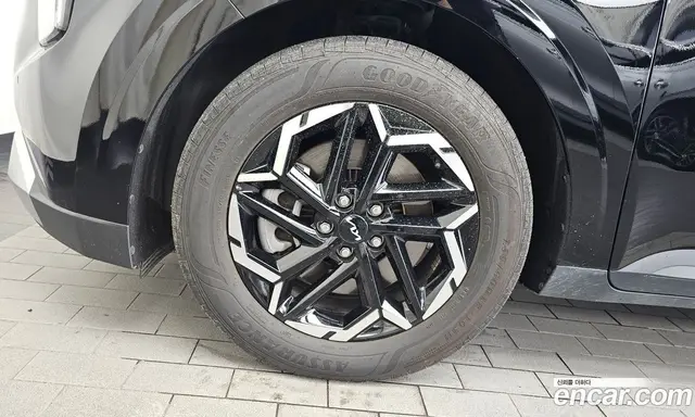 Kia Carnival 2024 2.2 автомат (гидро), миниатюра 5 Kia Carnival 2024 2.2 автомат (гидро), миниатюра 5