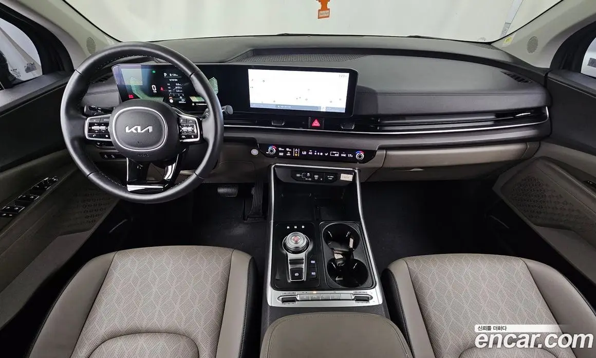 Kia Carnival 2024 2.2 автомат (гидро), фото 10 Kia Carnival 2024 2.2 автомат (гидро), фото 10