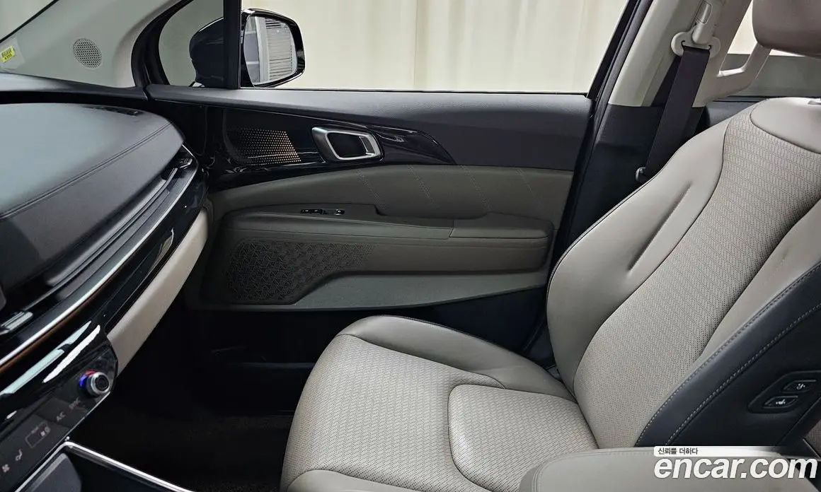 Kia Carnival 2025 1.6 автомат (гидро), фото 15 Kia Carnival 2025 1.6 автомат (гидро), фото 15