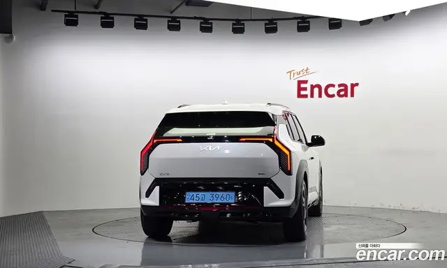 Kia EV3 2025 0.2 автомат (гидро), миниатюра 4 Kia EV3 2025 0.2 автомат (гидро), миниатюра 4