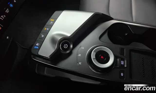 Kia EV6 2023 0.1 автомат (гидро), миниатюра 12