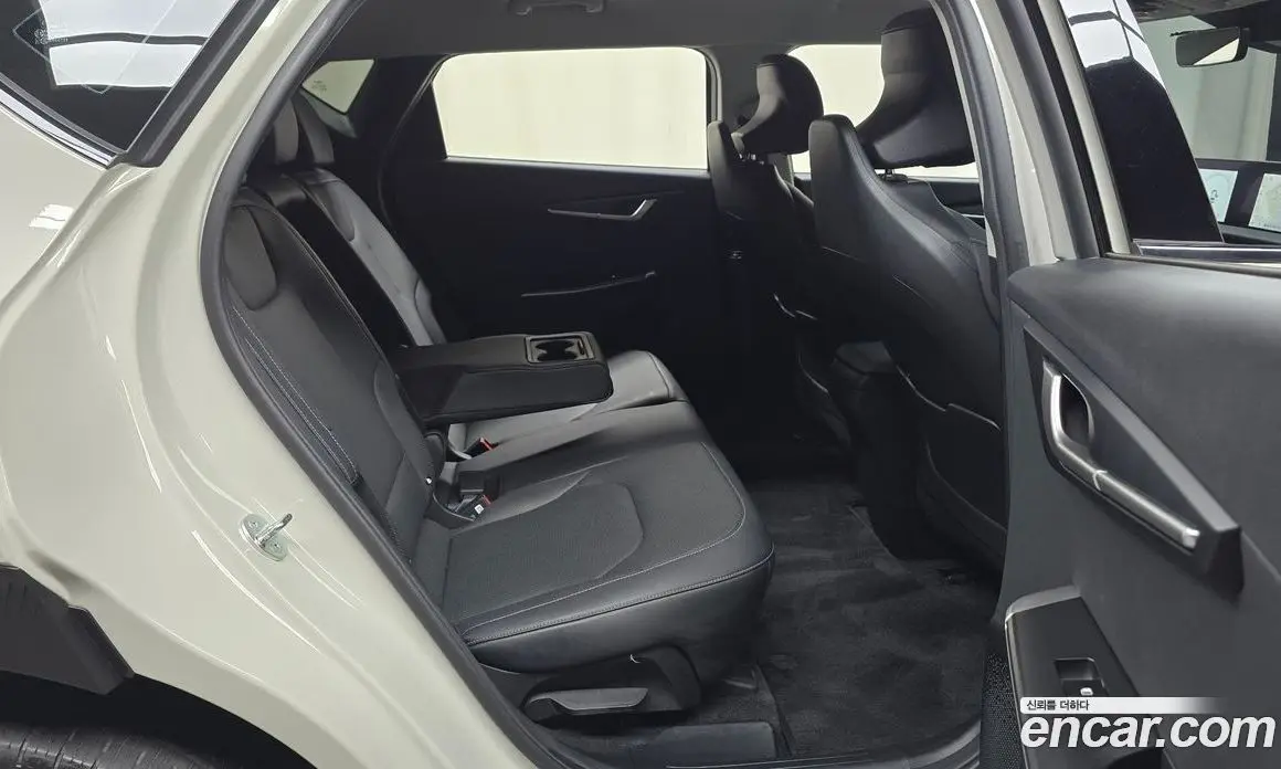 Kia EV6 2023 0.1 автомат (гидро), фото 17 Kia EV6 2023 0.1 автомат (гидро), фото 17