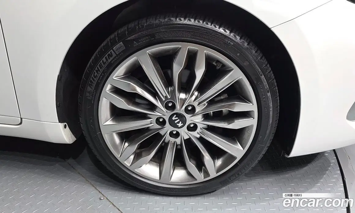 Kia K7 2019 3.0 автомат (гидро), фото 5 Kia K7 2019 3.0 автомат (гидро), фото 5