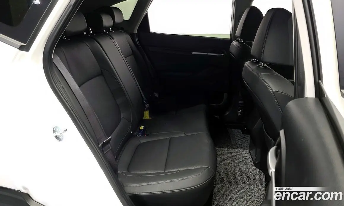 Kia Seltos 2025 1.6 автомат (гидро), фото 17 Kia Seltos 2025 1.6 автомат (гидро), фото 17