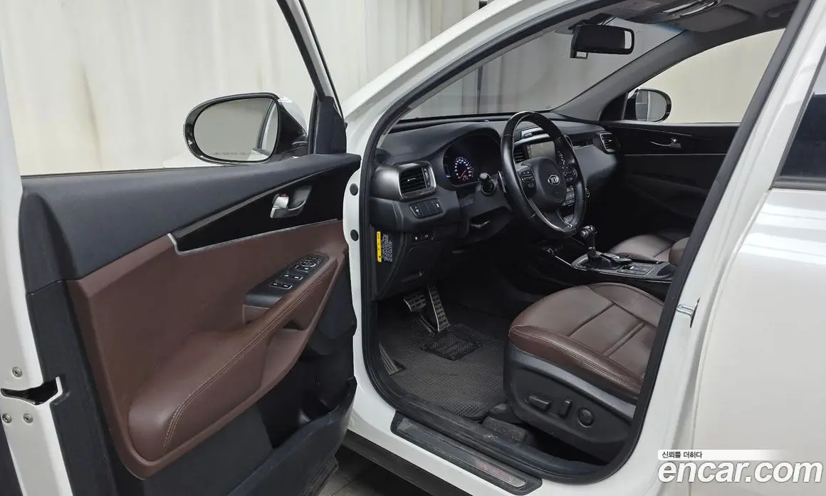 Kia Sorento 2017 2.0 автомат (гидро), фото 13 Kia Sorento 2017 2.0 автомат (гидро), фото 13
