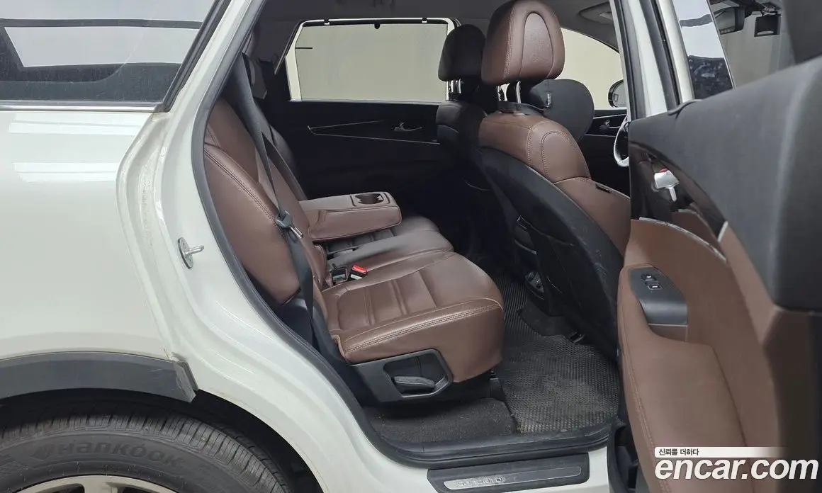 Kia Sorento 2017 2.0 автомат (гидро), фото 17 Kia Sorento 2017 2.0 автомат (гидро), фото 17