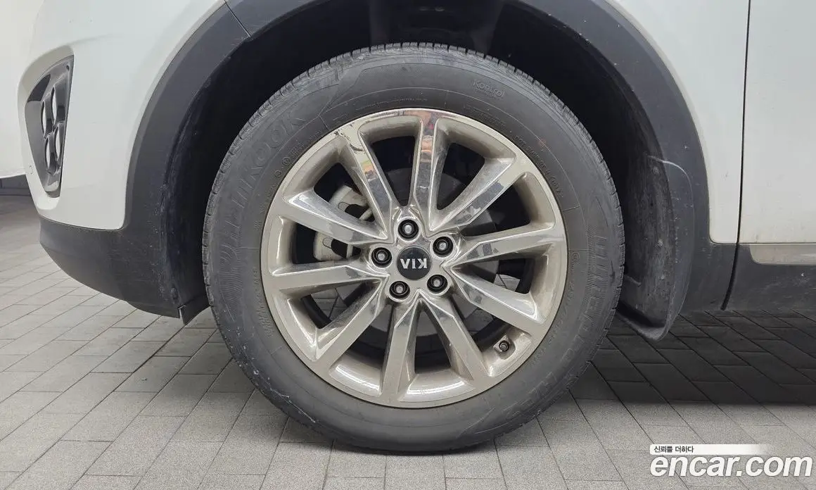 Kia Sorento 2017 2.0 автомат (гидро), фото 5 Kia Sorento 2017 2.0 автомат (гидро), фото 5