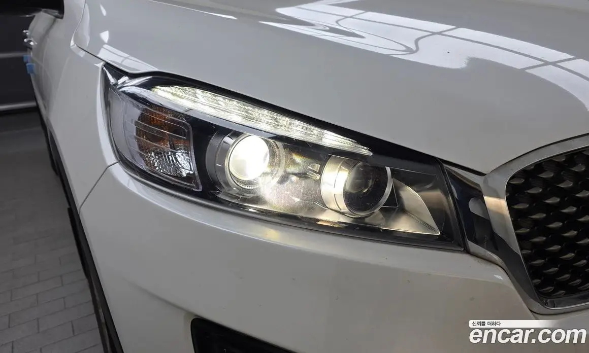 Kia Sorento 2017 2.0 автомат (гидро), фото 8 Kia Sorento 2017 2.0 автомат (гидро), фото 8
