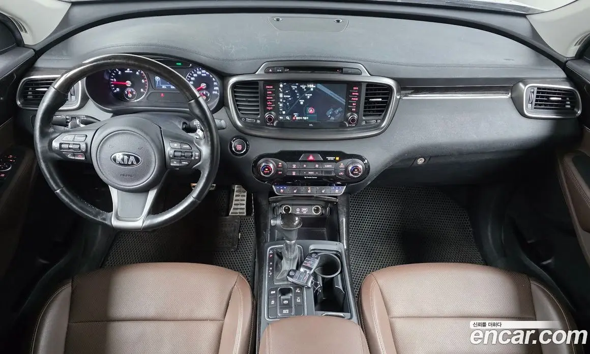 Kia Sorento 2017 2.0 автомат (гидро), фото 10 Kia Sorento 2017 2.0 автомат (гидро), фото 10