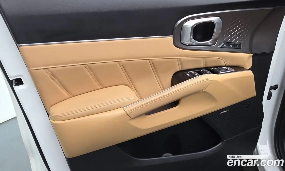 Kia Sorento 2021 2.2 автомат (гидро), фото 14 Kia Sorento 2021 2.2 автомат (гидро), фото 14