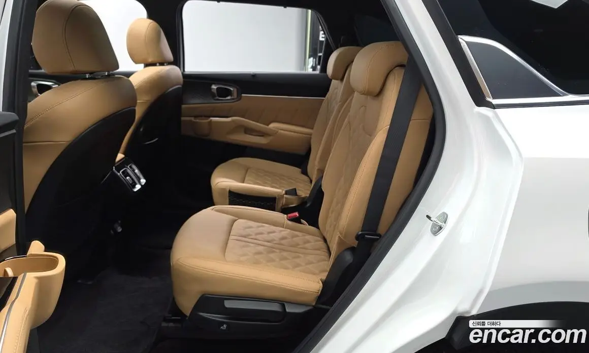 Kia Sorento 2023 1.6 автомат (гидро), фото 16 Kia Sorento 2023 1.6 автомат (гидро), фото 16
