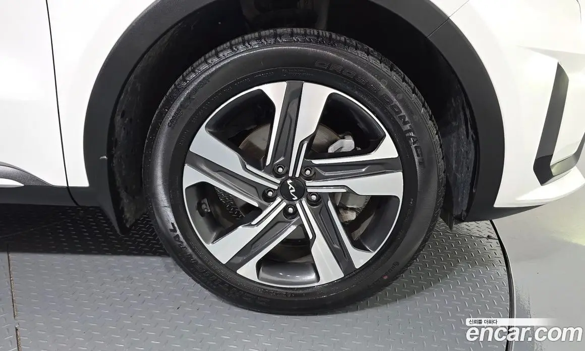 Kia Sorento 2023 1.6 автомат (гидро), фото 7 Kia Sorento 2023 1.6 автомат (гидро), фото 7