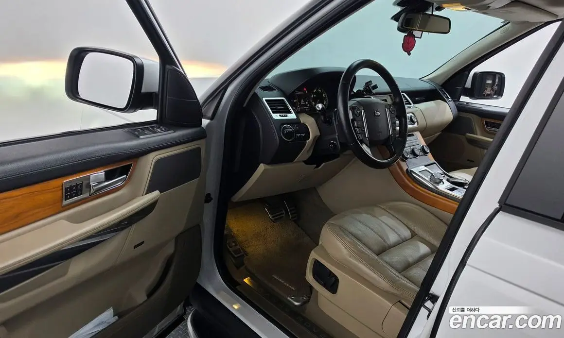Land Rover Range Rover Sport 2011 3.0 автомат (гидро), фото 10