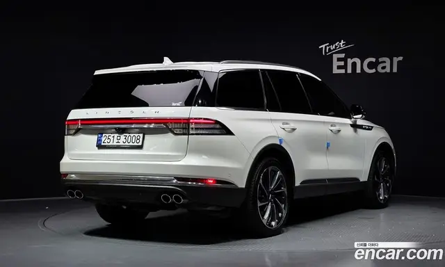 Lincoln Aviator 2023 3.0 автомат (гидро), миниатюра 2