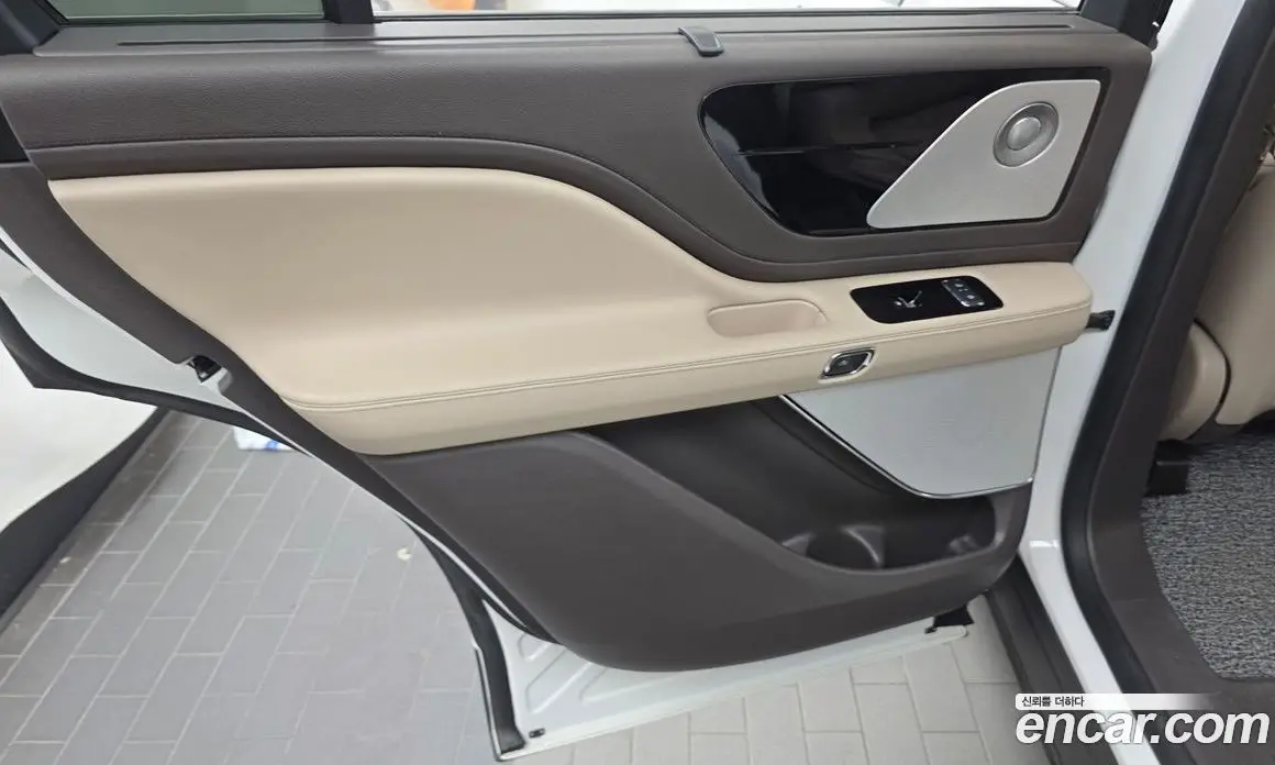 Lincoln Aviator 2023 3.0 автомат (гидро), фото 15