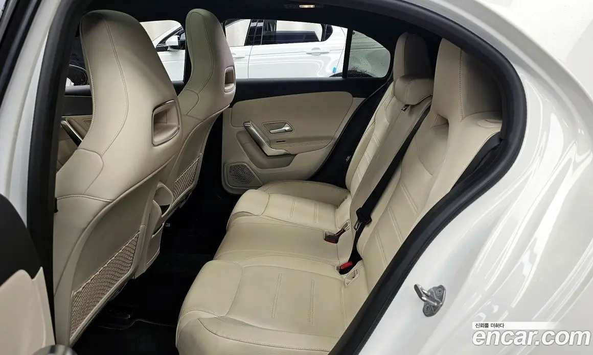Mercedes-Benz A-Class 2019 2.0 автомат (гидро), фото 15 Mercedes-Benz A-Class 2019 2.0 автомат (гидро), фото 15