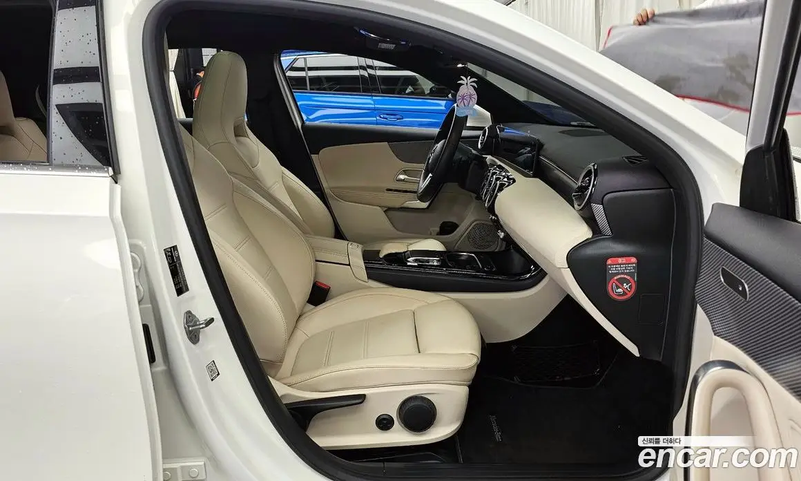 Mercedes-Benz A-Class 2019 2.0 автомат (гидро), фото 16 Mercedes-Benz A-Class 2019 2.0 автомат (гидро), фото 16