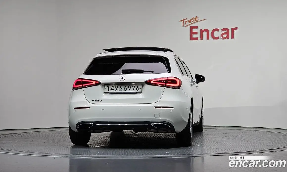 Mercedes-Benz A-Class 2019 2.0 автомат (гидро), фото 4 Mercedes-Benz A-Class 2019 2.0 автомат (гидро), фото 4