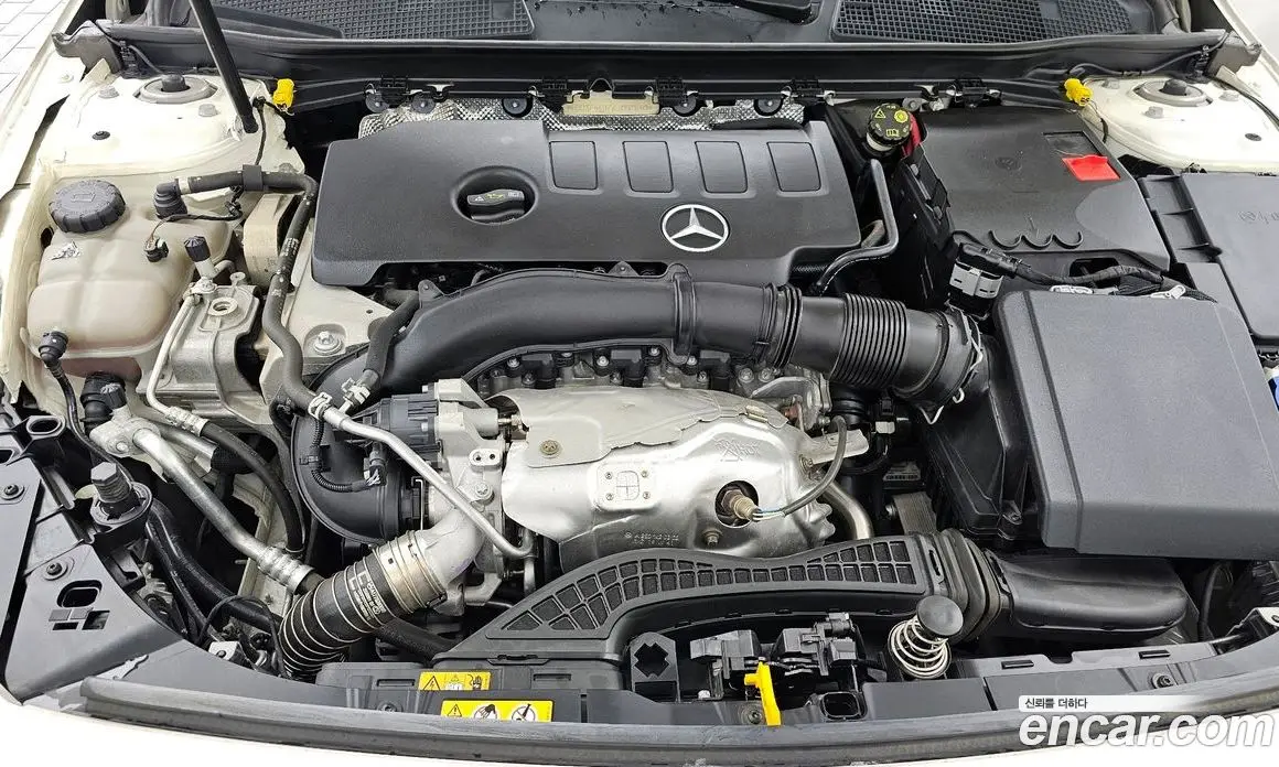 Mercedes-Benz A-Class 2019 2.0 автомат (гидро), фото 6 Mercedes-Benz A-Class 2019 2.0 автомат (гидро), фото 6