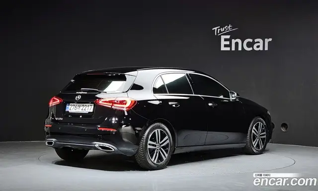 Mercedes-Benz A-Class 2021 2.0 автомат (гидро), миниатюра 2