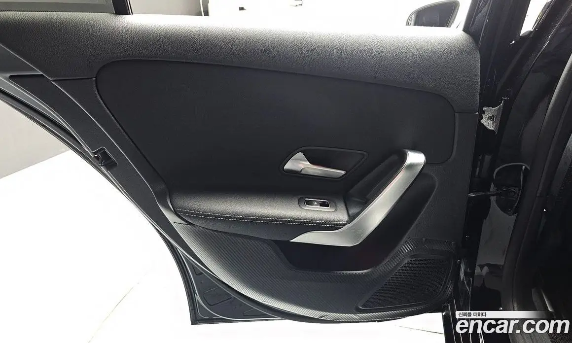 Mercedes-Benz A-Class 2021 2.0 автомат (гидро), фото 15