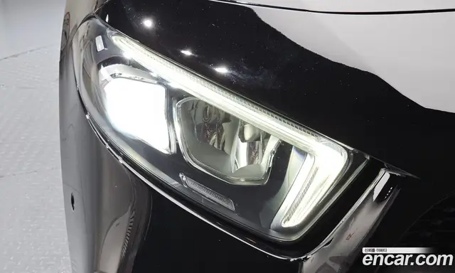 Mercedes-Benz A-Class 2021 2.0 автомат (гидро), миниатюра 8