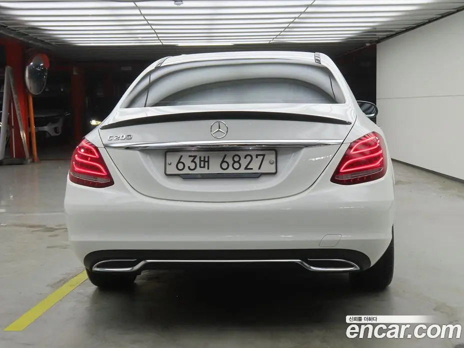 Mercedes-Benz C-Class 2017 2.0 автомат (гидро), фото 3 Mercedes-Benz C-Class 2017 2.0 автомат (гидро), фото 3