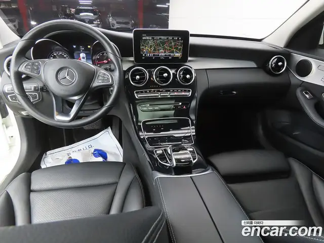 Mercedes-Benz C-Class 2017 2.0 автомат (гидро), миниатюра 7 Mercedes-Benz C-Class 2017 2.0 автомат (гидро), миниатюра 7