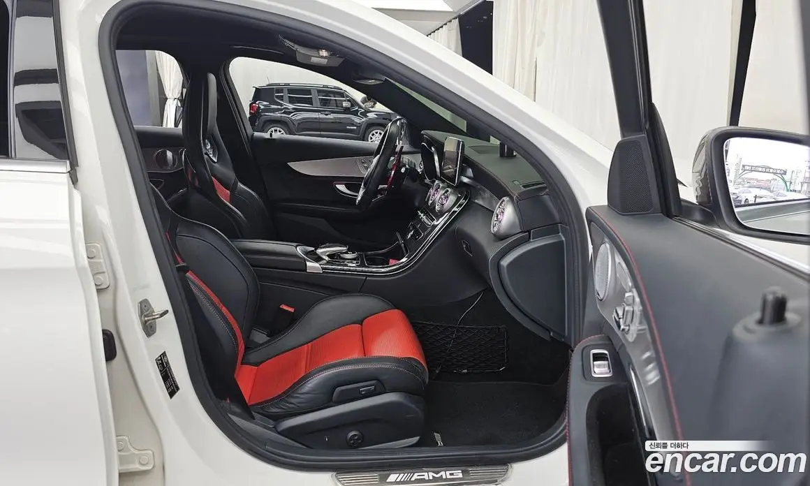 Mercedes-Benz C-Class 2018 4.0 автомат (гидро), фото 17