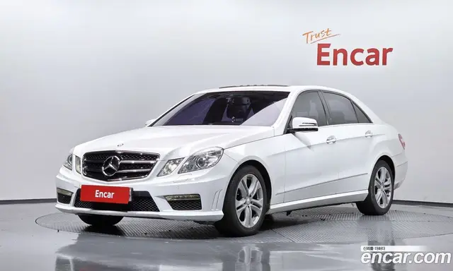 Mercedes-Benz E-Class, 2013, 109 318 км