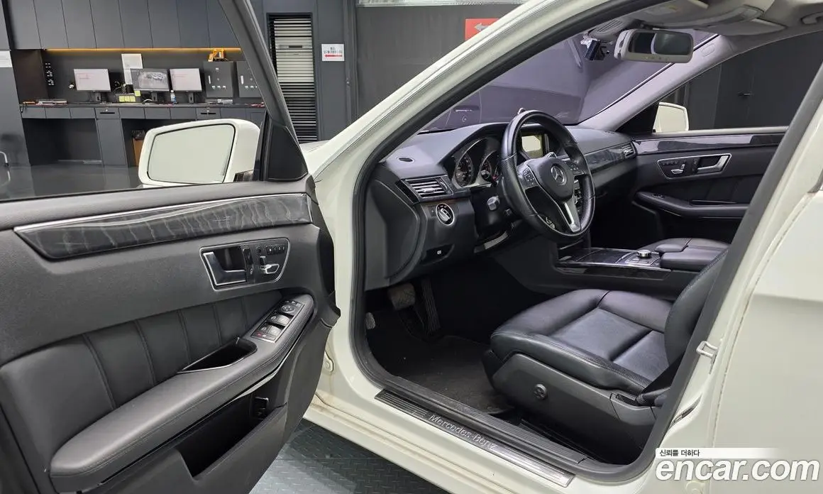Mercedes-Benz E-Class 2013 2.1 автомат (гидро), фото 13 Mercedes-Benz E-Class 2013 2.1 автомат (гидро), фото 13