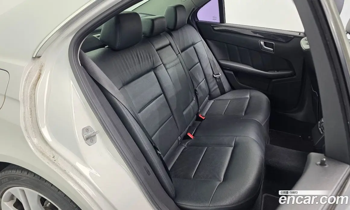 Mercedes-Benz E-Class 2013 2.1 автомат (гидро), фото 18 Mercedes-Benz E-Class 2013 2.1 автомат (гидро), фото 18