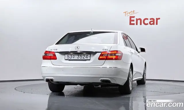 Mercedes-Benz E-Class 2013 2.1 автомат (гидро), миниатюра 4 Mercedes-Benz E-Class 2013 2.1 автомат (гидро), миниатюра 4