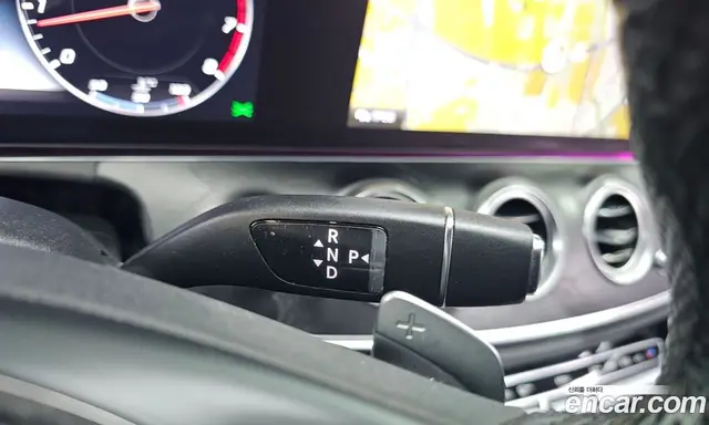 Mercedes-Benz E-Class 2017 2.0 автомат (гидро), миниатюра 12