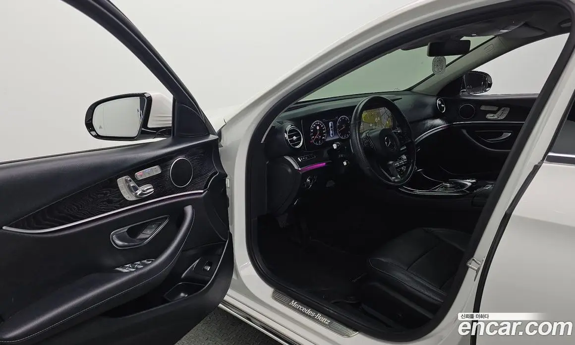 Mercedes-Benz E-Class 2017 2.0 автомат (гидро), фото 13 Mercedes-Benz E-Class 2017 2.0 автомат (гидро), фото 13
