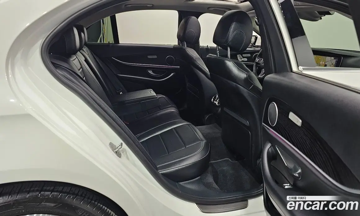 Mercedes-Benz E-Class 2017 2.0 автомат (гидро), фото 17 Mercedes-Benz E-Class 2017 2.0 автомат (гидро), фото 17