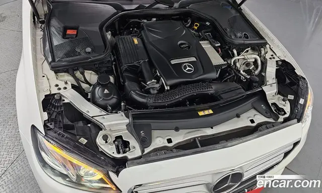 Mercedes-Benz E-Class 2017 2.0 автомат (гидро), миниатюра 6 Mercedes-Benz E-Class 2017 2.0 автомат (гидро), миниатюра 6