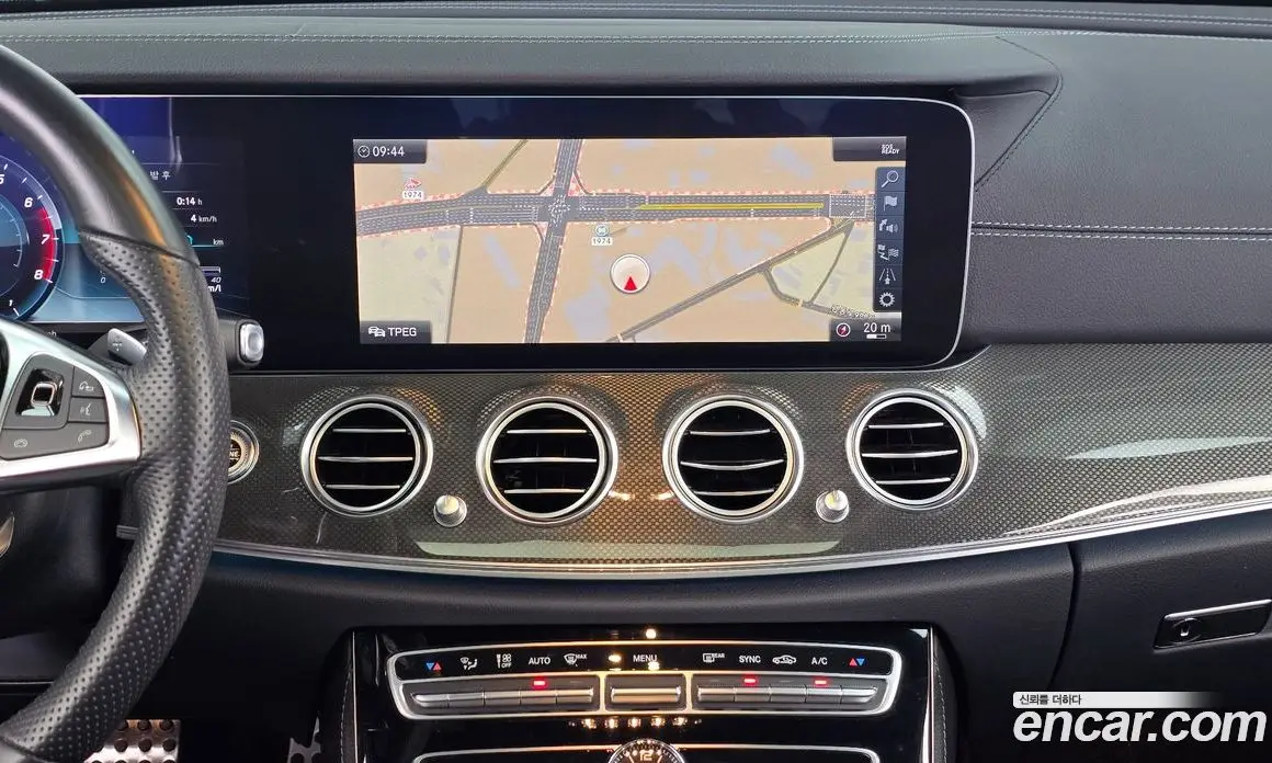 Mercedes-Benz E-Class 2017 2.0 автомат (гидро), фото 18 Mercedes-Benz E-Class 2017 2.0 автомат (гидро), фото 18
