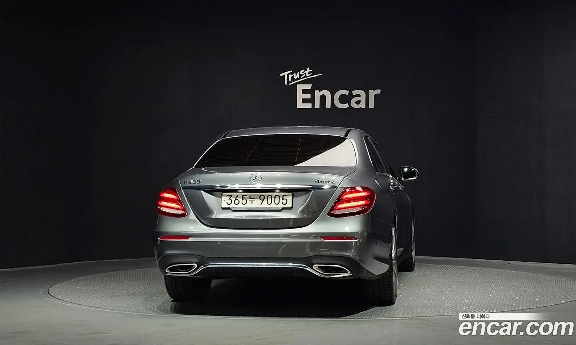Mercedes-Benz E-Class 2017 2.0 автомат (гидро), фото 4 Mercedes-Benz E-Class 2017 2.0 автомат (гидро), фото 4