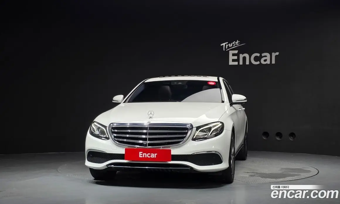 Mercedes-Benz E-Class 2017 2.0 автомат (гидро), фото 3 Mercedes-Benz E-Class 2017 2.0 автомат (гидро), фото 3