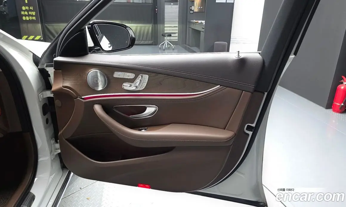 Mercedes-Benz E-Class 2018 2.0 автомат (гидро), фото 14