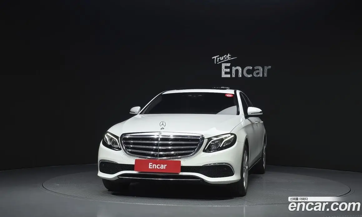 Mercedes-Benz E-Class 2018 2.0 автомат (гидро), фото 3
