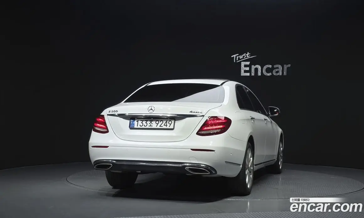 Mercedes-Benz E-Class 2018 2.0 автомат (гидро), фото 4