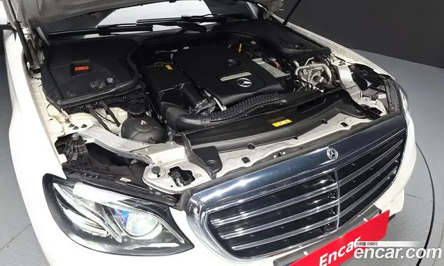 Mercedes-Benz E-Class 2018 2.0 автомат (гидро), миниатюра 6