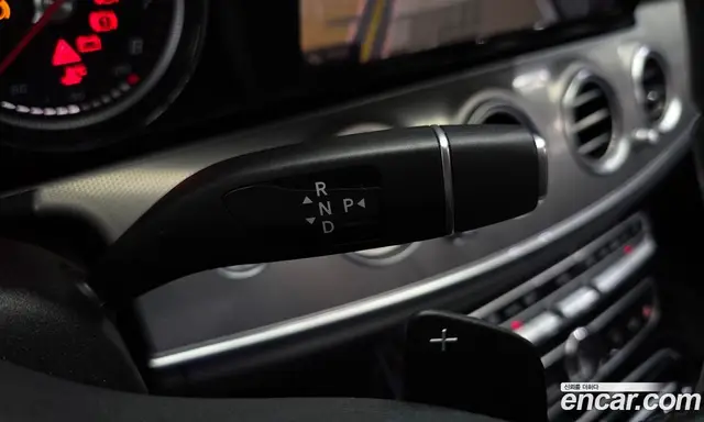 Mercedes-Benz E-Class 2018 2.0 автомат (гидро), миниатюра 12